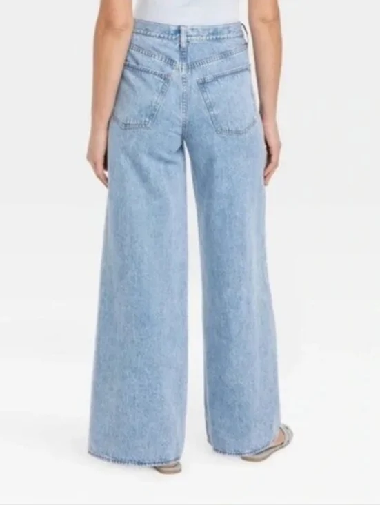 NWT Universal Thread Super Wide Leg Light Wash Jeans 100% Cotton Plus Size 16 - Picture 2 of 16